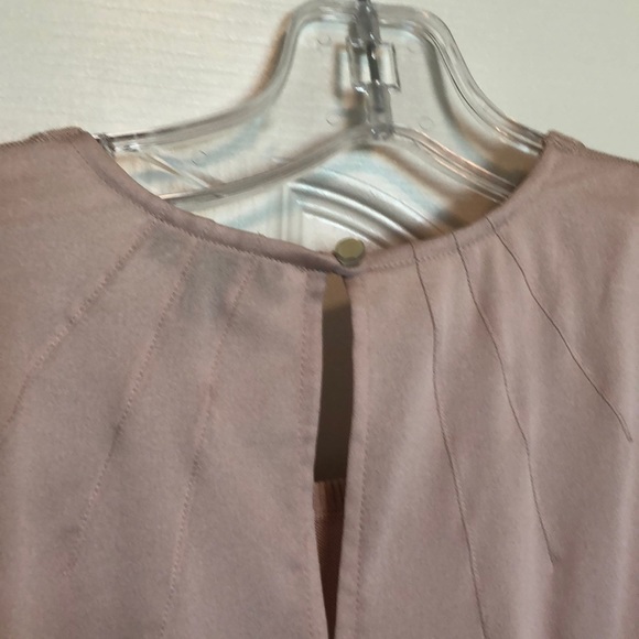 Like new sleeveless top dusty rose color - Picture 3 of 4